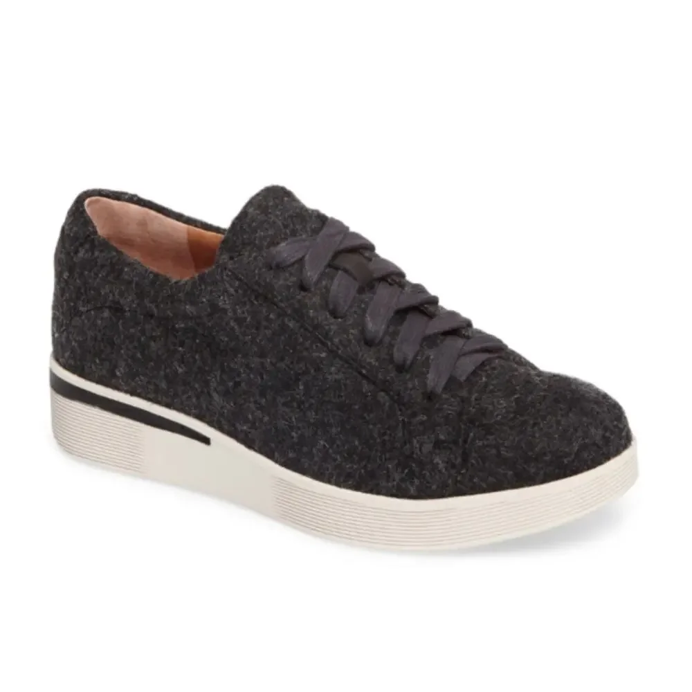 Gentle Souls Kenneth Cole Grey Wool Wedge Sneaker
